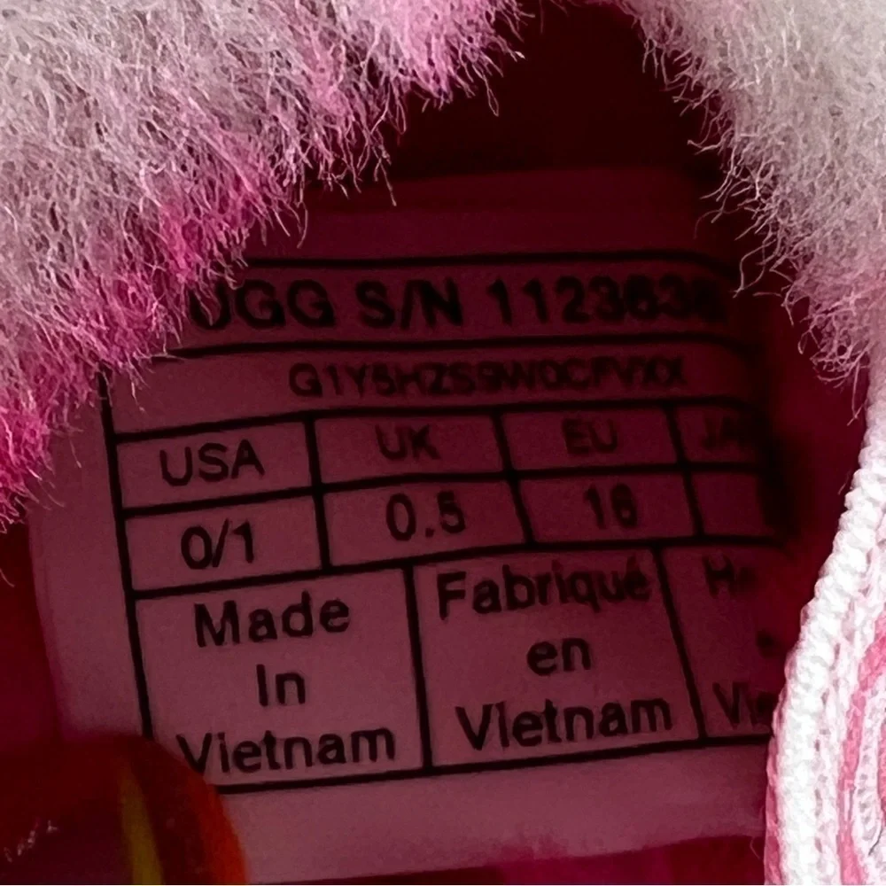 UGG Infant Fluff Yeah Furry Fuzzy Sandals 0/1 XS 0-6 months Pink Marble $55